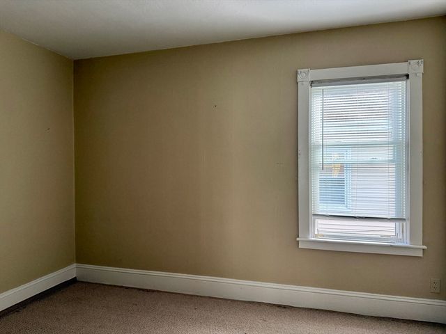 178 Thompson St, New Bedford, MA 02740