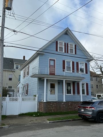 178 Thompson St, New Bedford, MA 02740