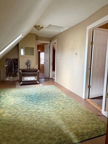 178 Thompson St, New Bedford, MA 02740