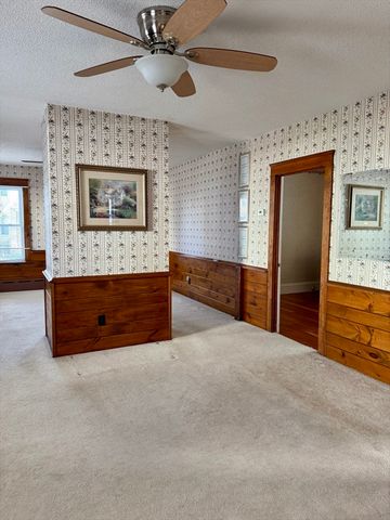 178 Thompson St, New Bedford, MA 02740