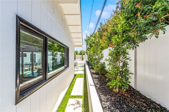 213 Wellesley, Costa Mesa, CA 92626