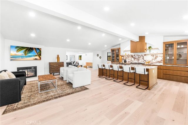 213 Wellesley, Costa Mesa, CA 92626
