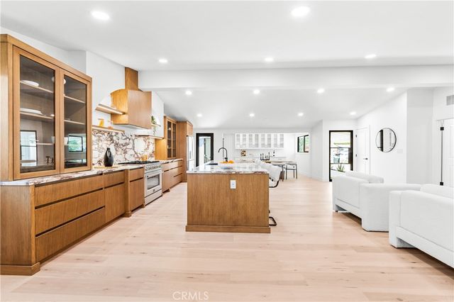 213 Wellesley, Costa Mesa, CA 92626