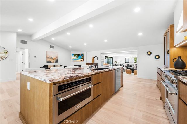 213 Wellesley, Costa Mesa, CA 92626