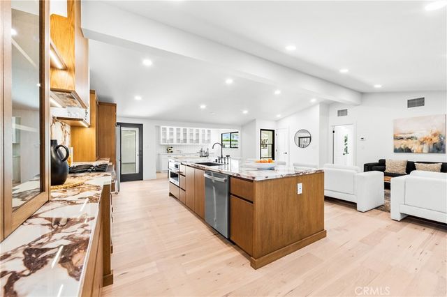 213 Wellesley, Costa Mesa, CA 92626
