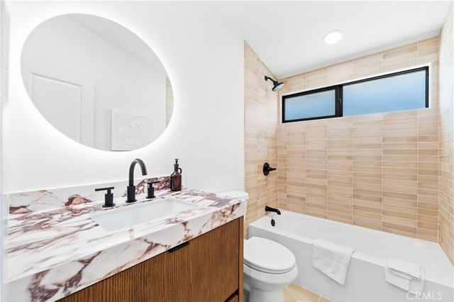 213 Wellesley, Costa Mesa, CA 92626