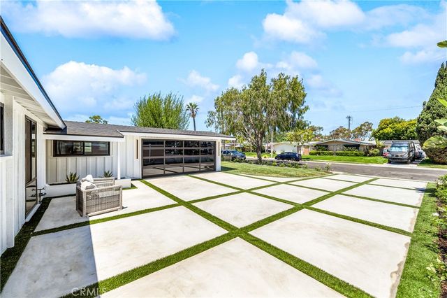 213 Wellesley, Costa Mesa, CA 92626