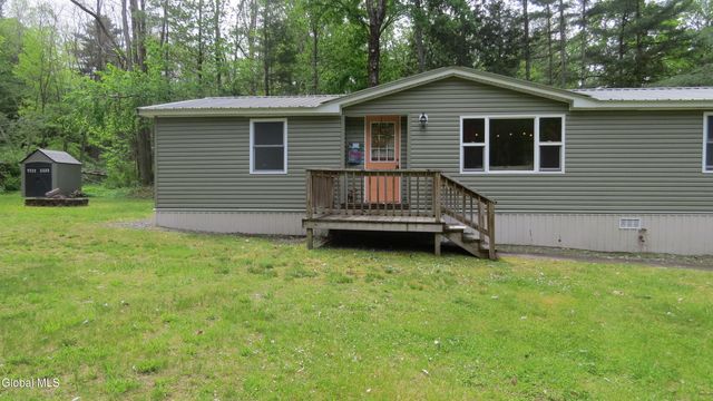 122 Hemlock Terrace, Northville, NY 12134