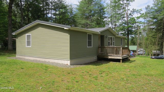 122 Hemlock Terrace, Northville, NY 12134