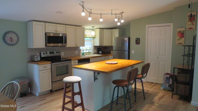 122 Hemlock Terrace, Northville, NY 12134