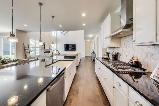 27100 Timber Wood Court, Plainfield, IL 60585