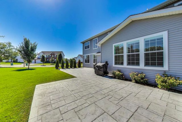 27100 Timber Wood Court, Plainfield, IL 60585