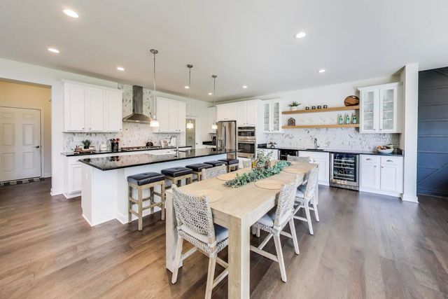 27100 Timber Wood Court, Plainfield, IL 60585