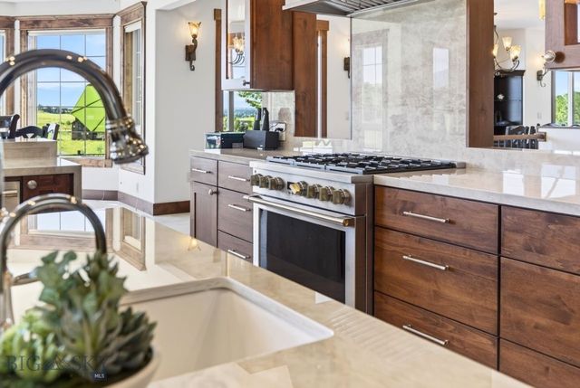 125 Little Wolf Road, Bozeman, MT 59715