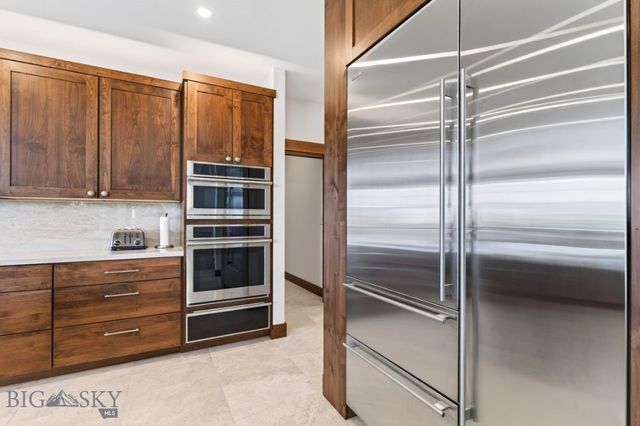 125 Little Wolf Road, Bozeman, MT 59715