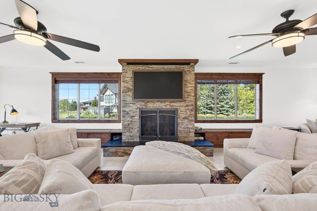125 Little Wolf Road, Bozeman, MT 59715