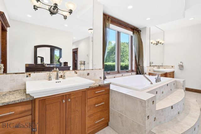 125 Little Wolf Road, Bozeman, MT 59715