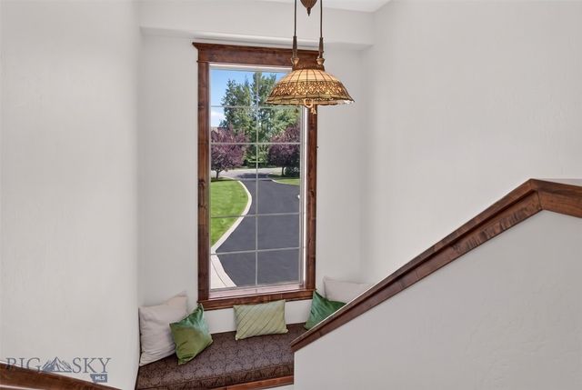 125 Little Wolf Road, Bozeman, MT 59715