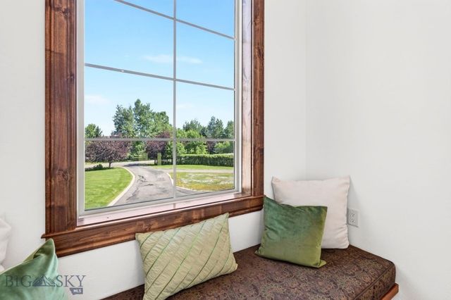 125 Little Wolf Road, Bozeman, MT 59715