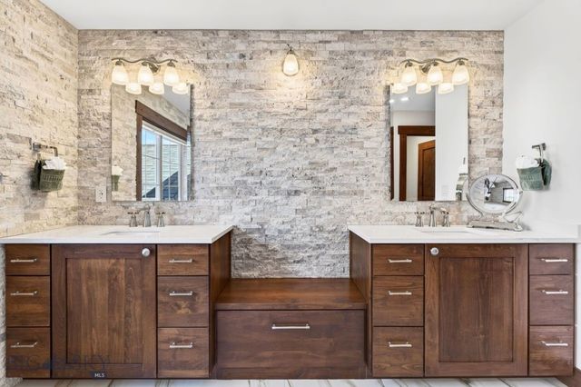 125 Little Wolf Road, Bozeman, MT 59715