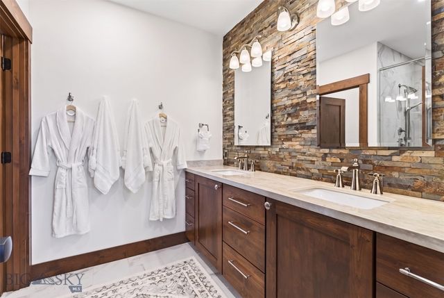 125 Little Wolf Road, Bozeman, MT 59715