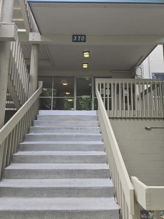 370 Imperial Way 121, Daly City, CA 94015