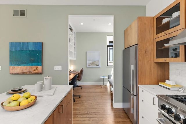 313 Spruce St, Alameda, CA 94501