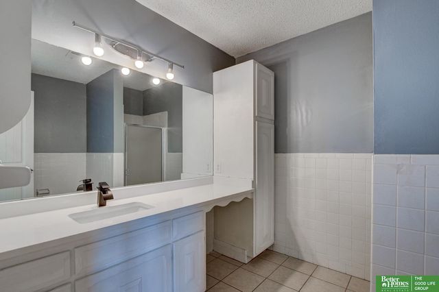 12784 Deauville Dr Apt 304 1-304, Omaha, NE 68137