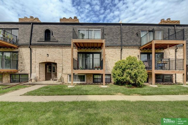 12784 Deauville Dr Apt 304 1-304, Omaha, NE 68137