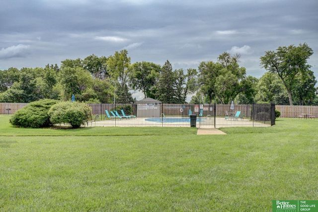 12784 Deauville Dr Apt 304 1-304, Omaha, NE 68137