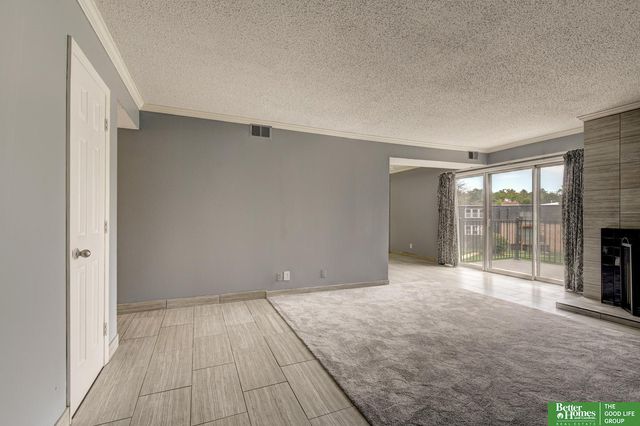 12784 Deauville Dr Apt 304 1-304, Omaha, NE 68137