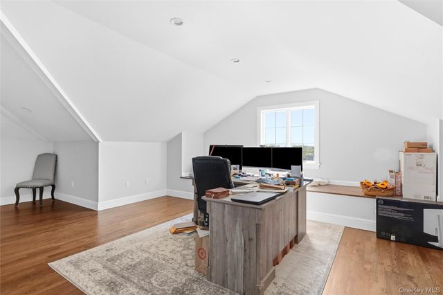 18 Boulevard, Malba, NY 11357