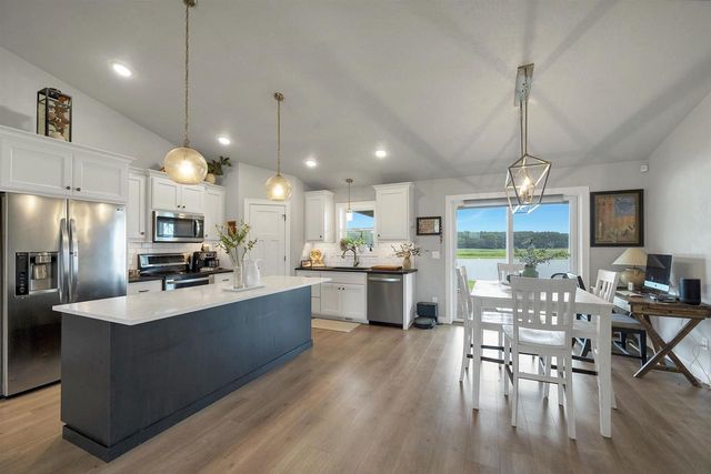 1756 RED OAK STREET, Green Bay, WI 54313