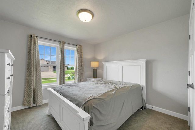 1756 RED OAK STREET, Green Bay, WI 54313