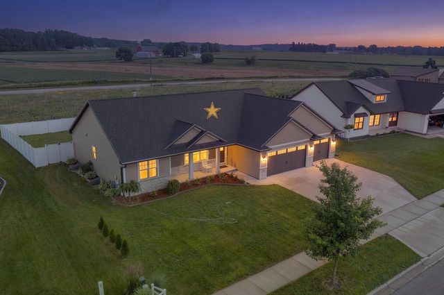 1756 RED OAK STREET, Green Bay, WI 54313