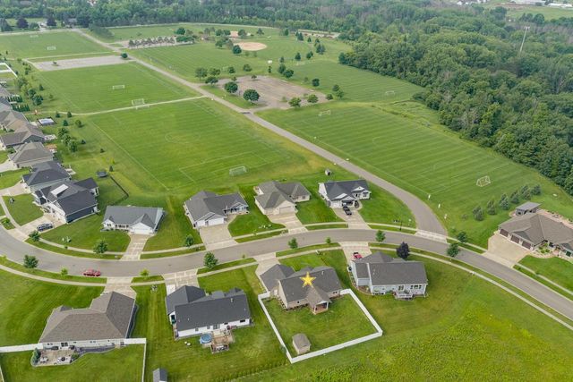 1756 RED OAK STREET, Green Bay, WI 54313