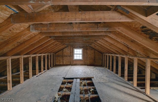 74 Camp Ln, Fairfield Twp., NJ 07004