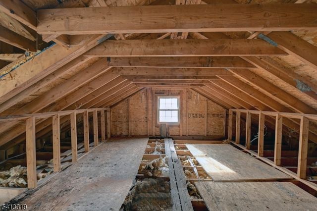 74 Camp Ln, Fairfield Twp., NJ 07004