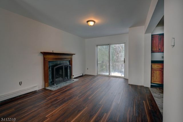 74 Camp Ln, Fairfield Twp., NJ 07004