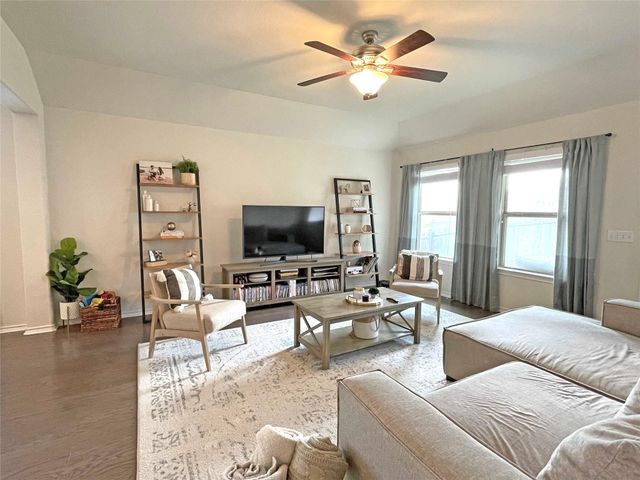 13313 Henneman DR, Pflugerville, TX 78660