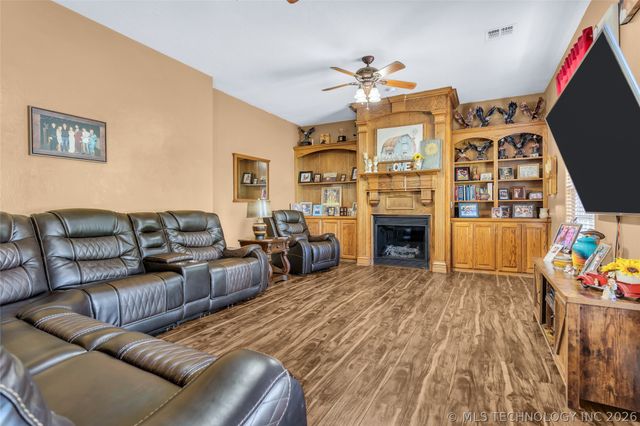 3921 Rolling Hills, Ardmore, OK 73401