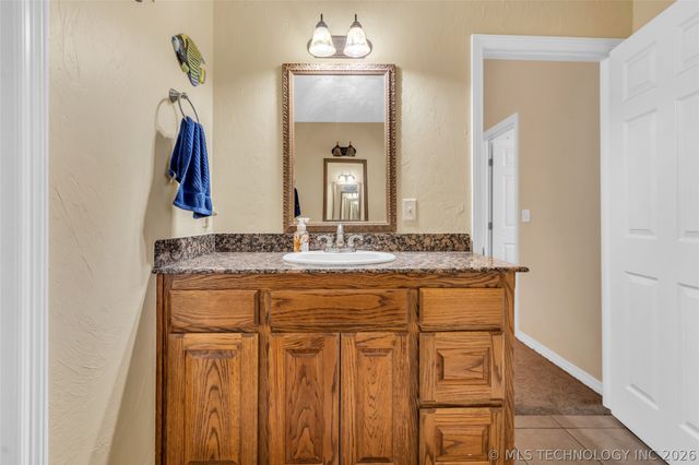 3921 Rolling Hills, Ardmore, OK 73401