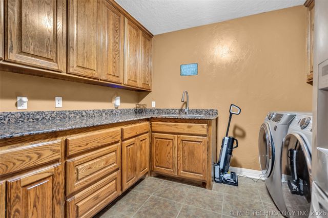 3921 Rolling Hills, Ardmore, OK 73401