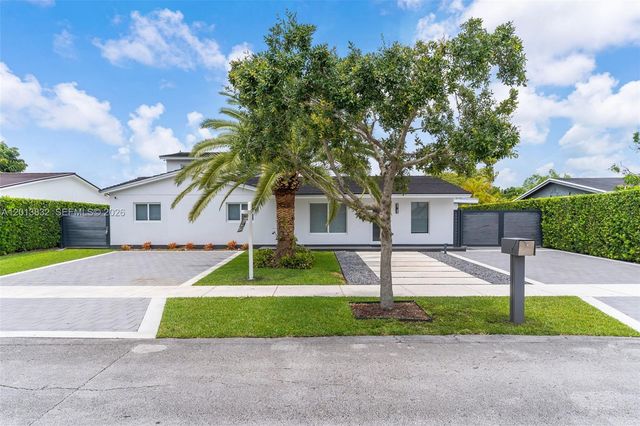3112 Village Green Dr, Miami, FL 33175