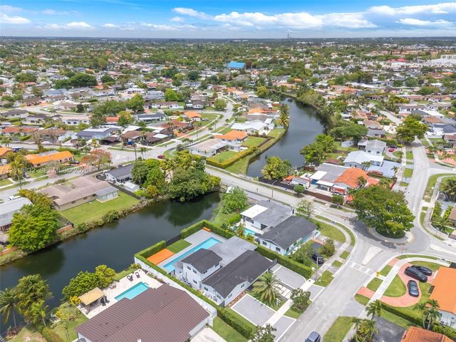 3112 Village Green Dr, Miami, FL 33175