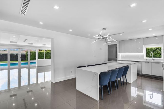 3112 Village Green Dr, Miami, FL 33175