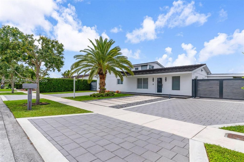 3112 Village Green Dr, Miami, FL 33175