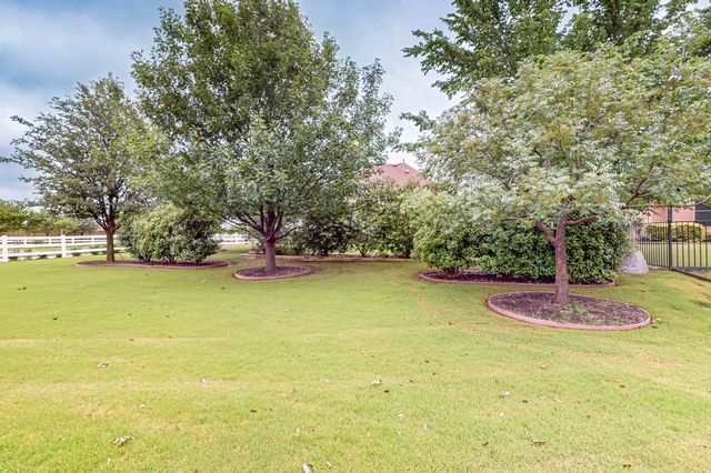 11908 Glenbrook Street, Denton, TX 76207