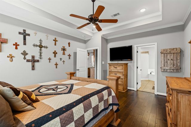 1617 Hawthorne Street, Cleburne, TX 76033