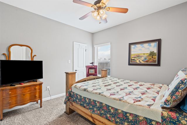 1617 Hawthorne Street, Cleburne, TX 76033